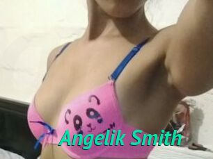 Angelik_Smith