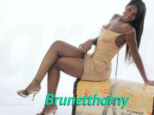 Brunetthorny