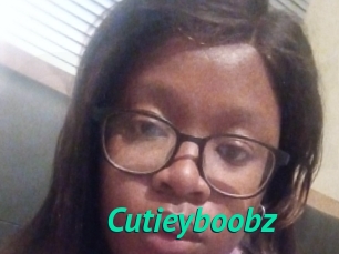 Cutieyboobz