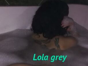 Lola_grey