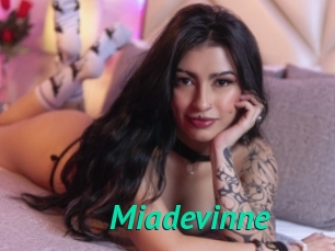 miadevinne Gratis Camsex