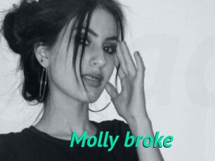 Molly_broke