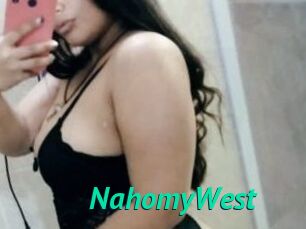 NahomyWest