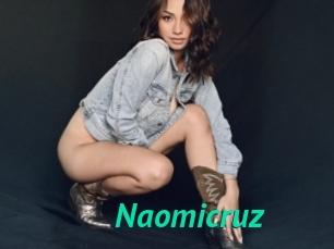 Naomicruz
