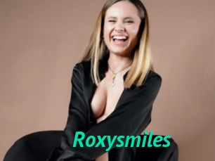 Roxysmiles