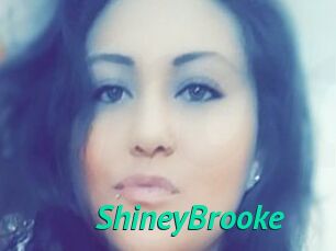 ShineyBrooke Gratis Camsex