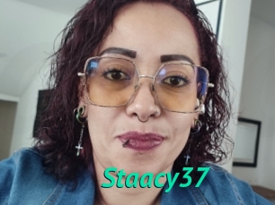 Staacy37