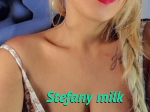 Stefany_milk